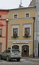 File:M욝ansk dm (Litomyl), Smetanovo nm. 79.JPG