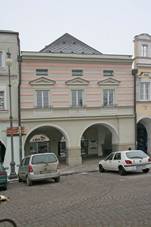 File:M욝ansk dm (Litomyl), Smetanovo nm. 98.JPG