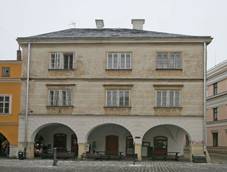 File:M욝ansk dm (Litomyl), Smetanovo nm. 113.JPG