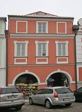 File:M욝ansk dm (Litomyl), Smetanovo nm. 125.JPG