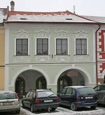 File:M욝ansk dm (Litomyl), Smetanovo nm. 130.JPG