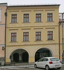 File:M욝ansk dm (Litomyl), Smetanovo nm. 132.JPG