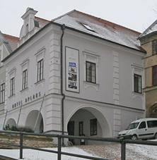 File:Mstsk dm (Litomyl), Boeny Nmcov 180.JPG