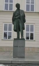 File:Socha Zdeka Nejedlho (Litomyl), ped kolou.JPG