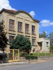 Pluka, kindergarten.jpg