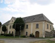 Cholina, fara a socha svat� Barbory.jpg