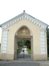 https://d34-a.sdn.cz/d_34/c_B_C/UXtUSV.jpeg?fl=res,2200,2200,1