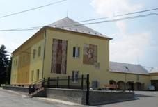 Un�ovice, zem�d�lsk� dru�stvo, n�dvo��.jpg