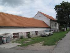 Rodn dm Viktora Dyka (2).jpg