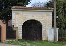 Skramou, brna, detail.jpg