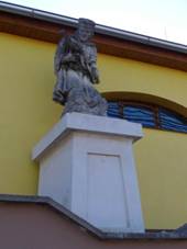 Mikulov socha sv. Jana Nepomuck�ho.JPG