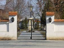 Pasohlvky, kola hbitov (2).JPG