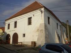 Pavlov obecni vinoteka.JPG