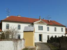 pitl Milosrdnch sester - Valtice Mikulovsk 166.jpg