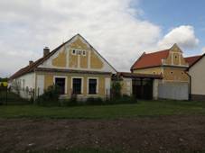 Komrov, venkovsk usedlost p.4.jpg