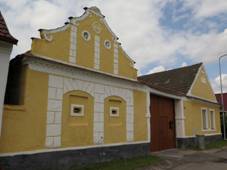 Komrov, venkovsk usedlost p.29.jpg