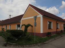 Komrov, venkovsk usedlost p.30.jpg