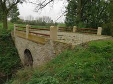 Benteck Vrutice, mostek pes Mlynaici.jpg