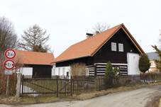 https://upload.wikimedia.org/wikipedia/commons/thumb/c/cf/V%C3%ADska_%28B%C5%99ezovice%29%2C_d%C5%AFm_%C4%8D%C3%ADslo_21_%281%29.jpg/1280px-V%C3%ADska_%28B%C5%99ezovice%29%2C_d%C5%AFm_%C4%8D%C3%ADslo_21_%281%29.jpg