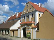 File:Jaromerice nr klaster.jpg