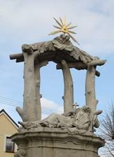 https://upload.wikimedia.org/wikipedia/commons/thumb/2/21/Memorial_of_Saint_Francis_Xavier_in_Police%2C_T%C5%99eb%C3%AD%C4%8D_District.JPG/800px-Memorial_of_Saint_Francis_Xavier_in_Police%2C_T%C5%99eb%C3%AD%C4%8D_District.JPG
