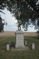 https://upload.wikimedia.org/wikipedia/commons/thumb/3/31/Overview_of_wayside_crosses_of_Jan_Pikal_near_De%C5%A1ov%2C_T%C5%99eb%C3%AD%C4%8D_District.jpg/800px-Overview_of_wayside_crosses_of_Jan_Pikal_near_De%C5%A1ov%2C_T%C5%99eb%C3%AD%C4%8D_District.jpg