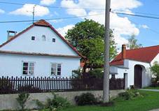 Traditional houses in Baice, Teb District.JPG