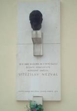 Vtzslav Nezval Biskoupky.JPG