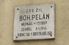 Plaque of Bohumil Peln in Biskupice-Pulkov, Teb District.JPG