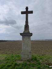 Bohutice - krucifix.JPG