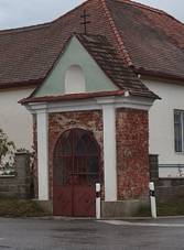 Dobelice, kaplika.jpg