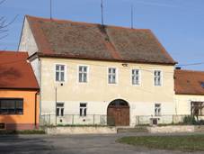 Horn Kounice - fara obr1.jpg