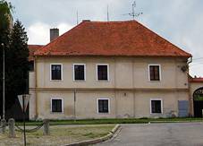 Fara Hostradice.jpg