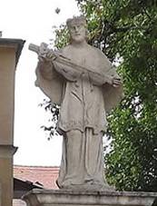 Moravsk krumlov, kostel Vech svatch a hbitov (4).JPG