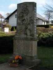 esk ermn - memorial WW 1.JPG