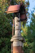 Horn Rybnky, socha u p. 1 02.jpg