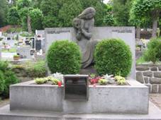 Hronov -Jirsek's Grave.jpg