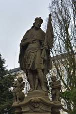 Socha sv. Vclava.JPG