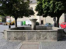 Nchod, Masarykovo nmst, kana 01.jpg