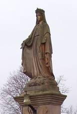 ��kov - socha Panny Marie.JPG
