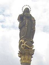 Sloup se sousom Panny Marie