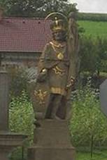 Sloup se sousom Panny Marie