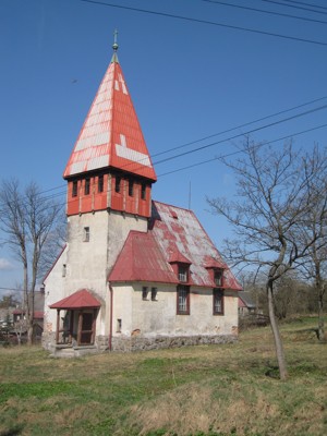 evangelick� kostel od v�chodu - duben 2010