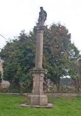 Bezovice socha Krista v okovech.JPG