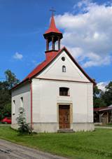 https://upload.wikimedia.org/wikipedia/commons/thumb/e/e0/Dobr%C3%A9%2C_Rovn%C3%A9%2C_chapel_2.jpg/800px-Dobr%C3%A9%2C_Rovn%C3%A9%2C_chapel_2.jpg