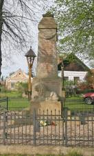 Hluiky pomnk padlch.JPG