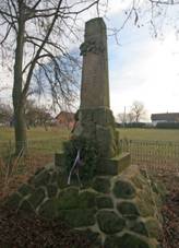 Tereziny Dary pomnk padlch.JPG