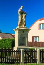 Socha svat Anny v Zadraanech.jpg