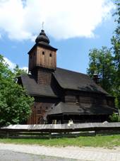 Valask muzeum v prod, kostel.JPG