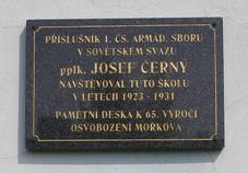 Mokov, Josef ern - pamtn deska.JPG